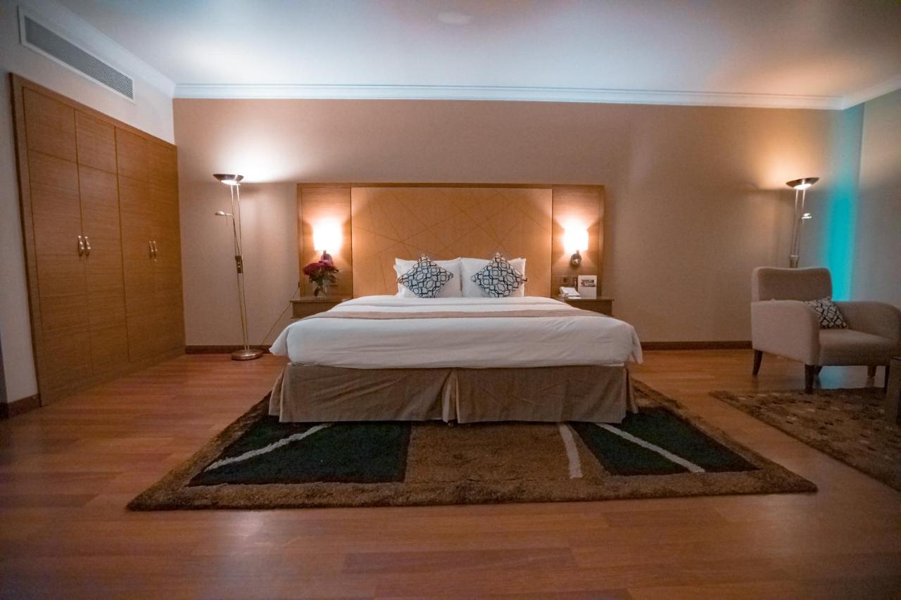 Golden Tulip Hotel Buraidah Al Qassim Ngoại thất bức ảnh