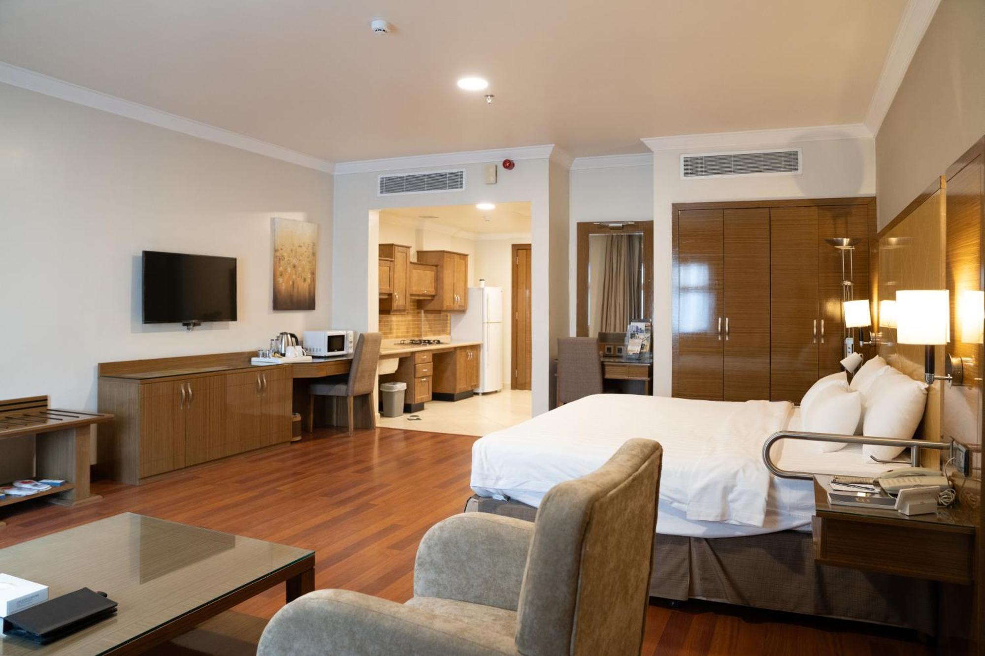 Golden Tulip Hotel Buraidah Al Qassim Ngoại thất bức ảnh